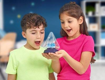 מנורת קריסטלים לחדרי ילדים